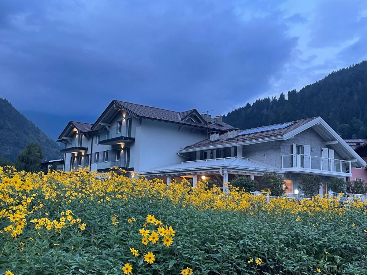 Rosensuite La Residenza Del Rosengarten Pinzolo Eksteriør bilde